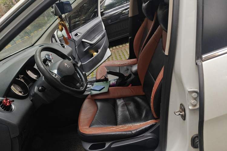 Used Peugeot 408 2013 2.0L Automatic Comfort Edition
