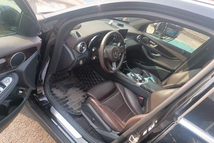 Used Mercedes-Benz GLC 2019 GLC 260 L 4MATIC Dynamic Model Driver Seat