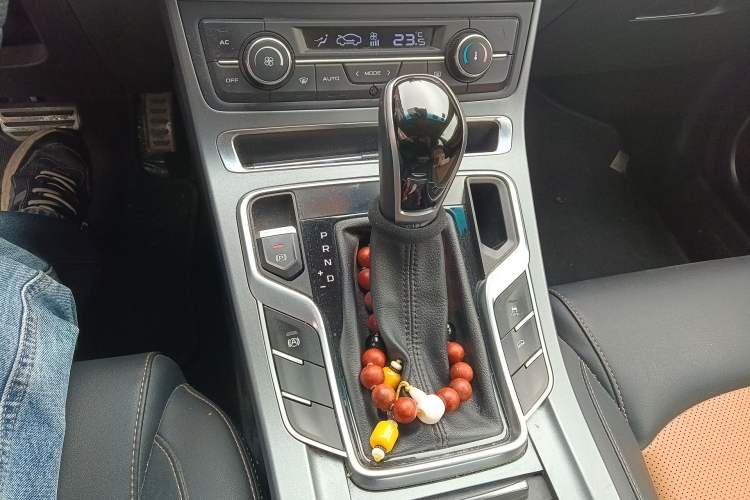 Used Geely Auto Vision S1 2018 1.4T CVT Fengchi Model Gear Lever