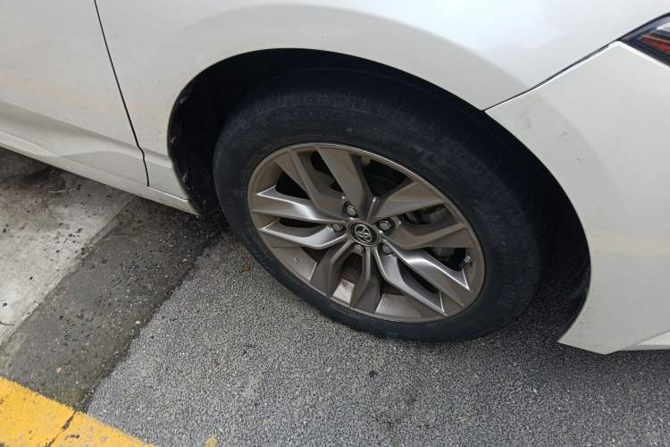 Used Toyota Avalon 2019 2.0L Ambition Edition China VI