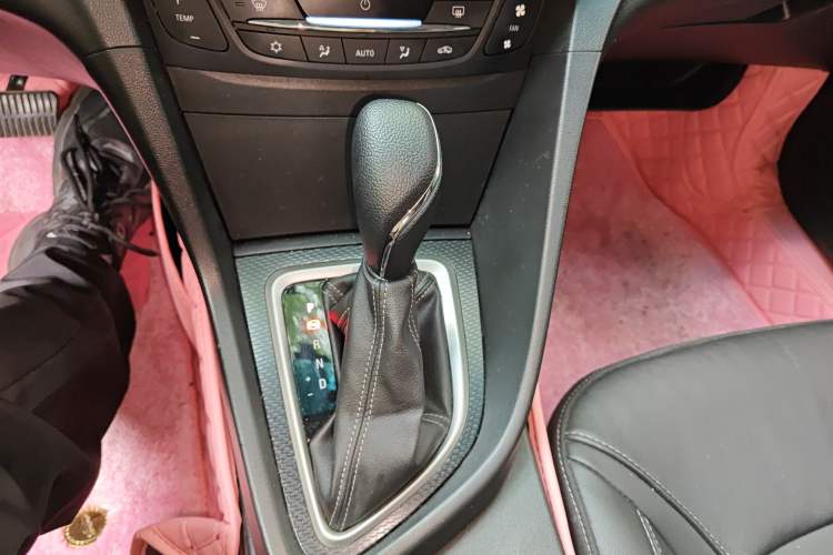 Used Buick GT 2019 18T Automatic Connected Elite Model China VI Standard
