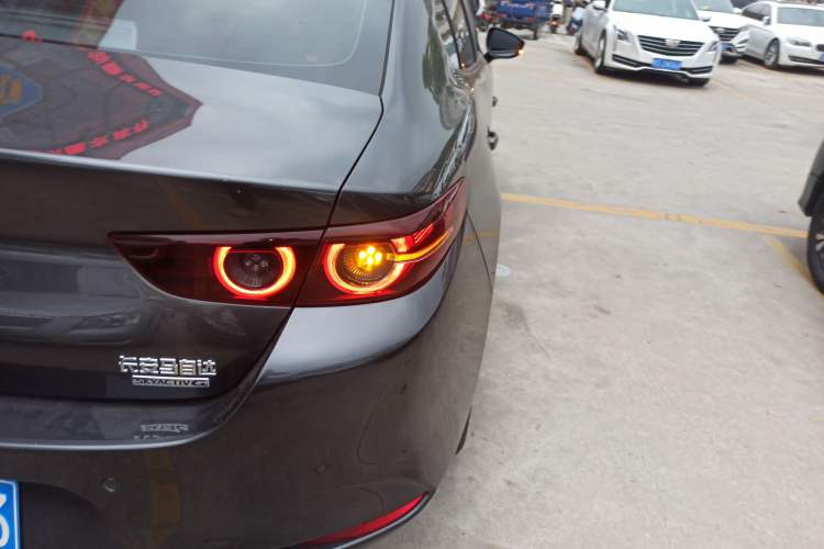 Used Mazda 3 Axela 2023 2.0L Automatic ZhiZhen Edition
