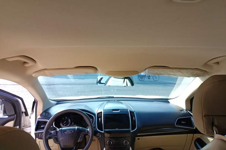 Used Ford Edge 2016 EcoBoost 245 Two-Wheel-Drive Titanium 5-Seater
