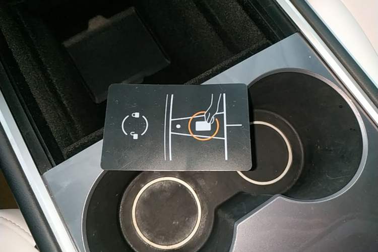 Used Tesla Model Y 2022 Revised Version Rear-Wheel Drive Vehicle Key