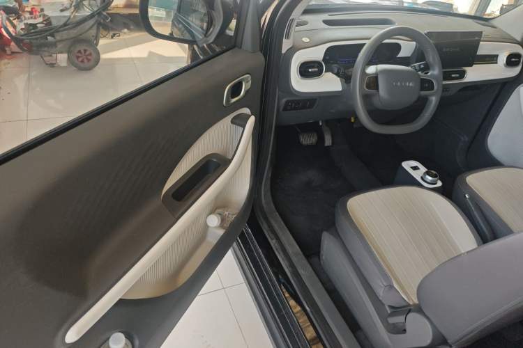 Used Geely Galaxy Panda 2025 210km Panda Kart Driver Seat