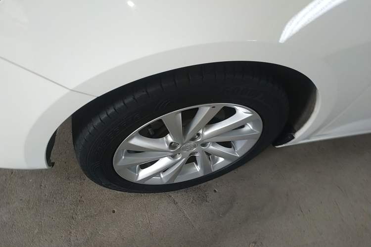 Used Buick Verano 2017 Sedan 15S Manual Entry-Level Model
