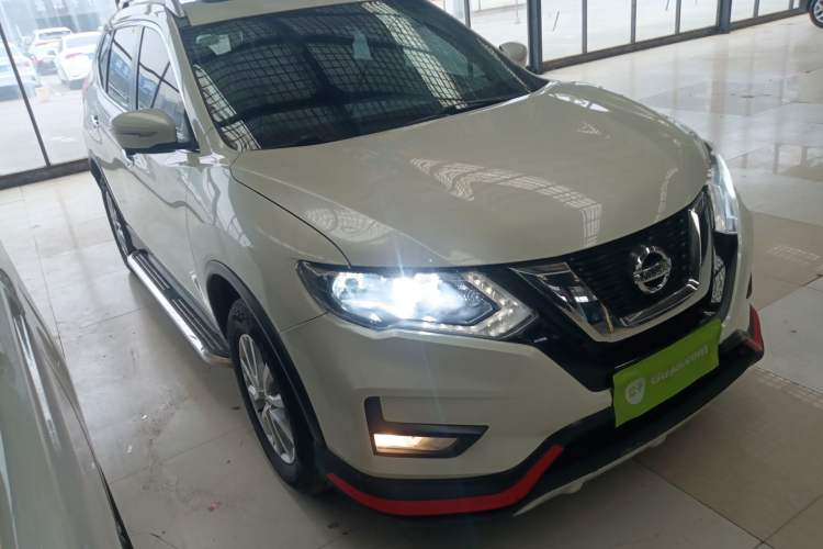 Used Nissan X-Trail 2021 2.0L CVT 2WD XL ITS Comfort Commemorative Edition Front Right 45 Deg