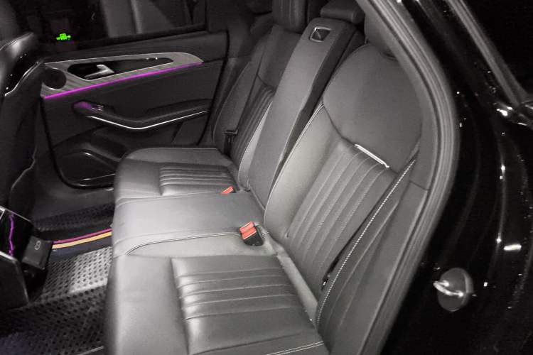 Used Hongqi H9 2022 2.0T Smart Connect Flagship Edition