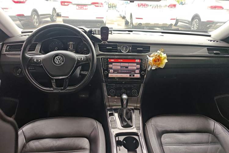 Used Volkswagen Passat 2016 330TSI DSG Luxury Edition