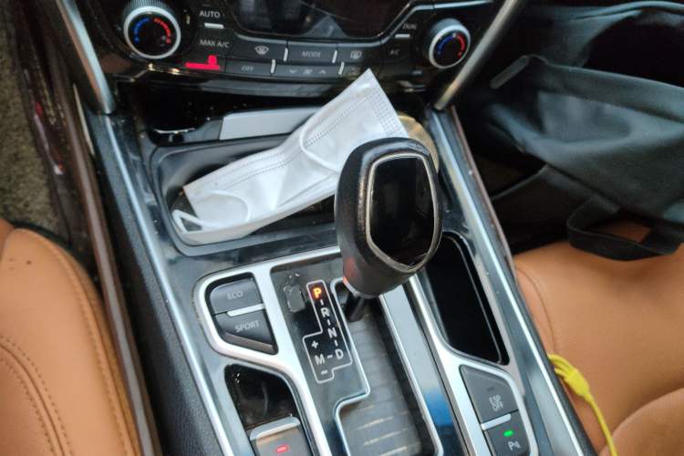 Used Geely Auto Emgrand GT 2015 1.8T Flagship Model