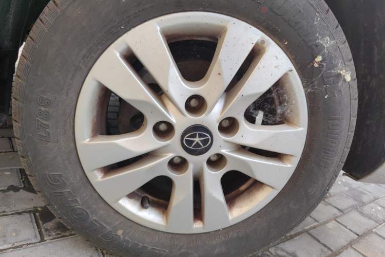 Used JAC Refine M3 2016 IKEA Edition 1.6L Luxury Smart Model
