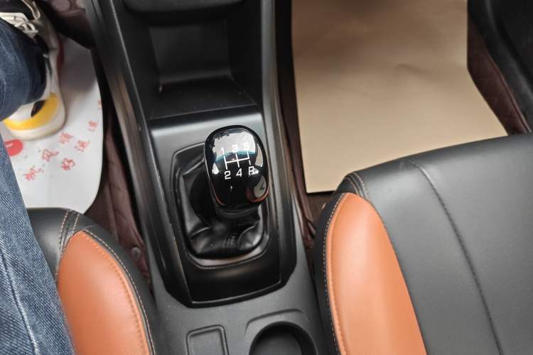 Used Baojun 310 2016 1.2L manual Comfort trim level
