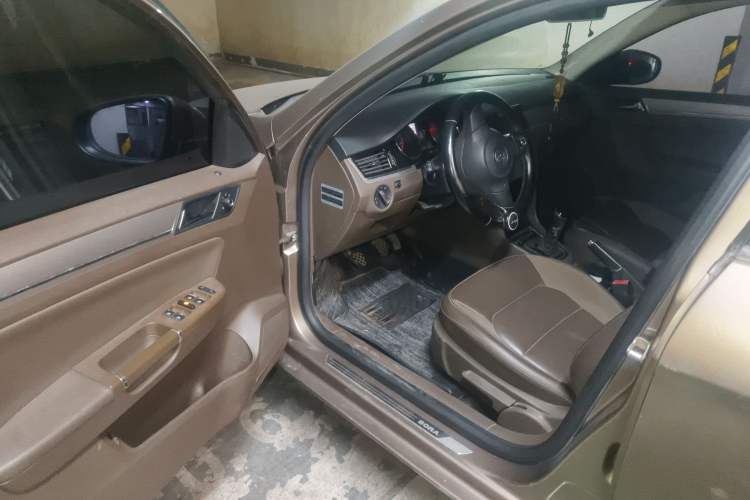 Used Volkswagen Bora 2014 1.6L Manual Comfort Model