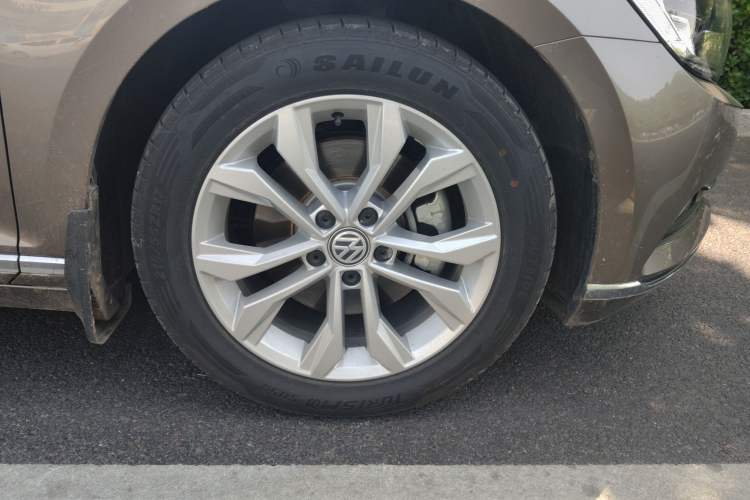 Used Volkswagen Magotan 2019 330TSI DSG Luxury Model China V Standard
