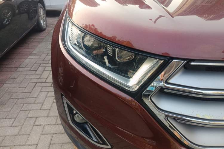 Used Ford Edge 2015 2.0T GTDi 4x4 High-Grade Model
