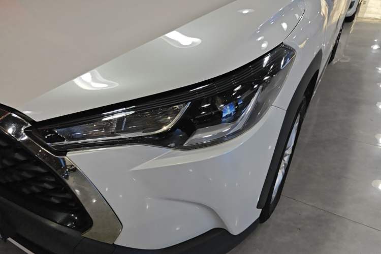 Used Toyota Corolla Cross 2023 2.0L Elite Edition Left Front Headlight