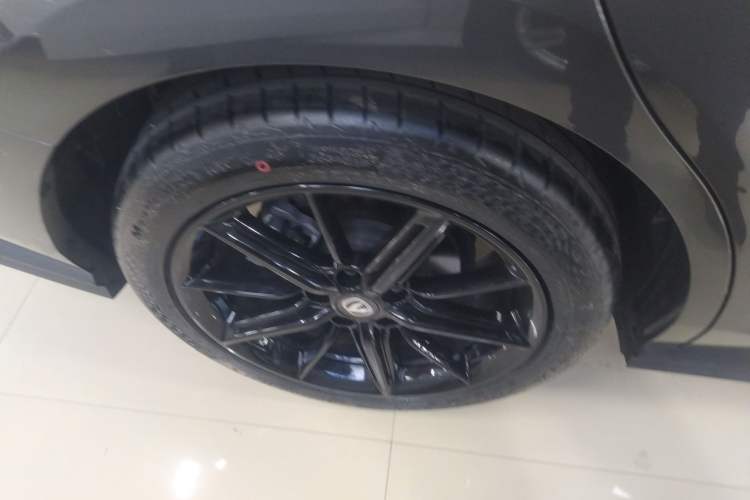 Used CHANGAN UNI-V 2023 1.5T Premium Model
