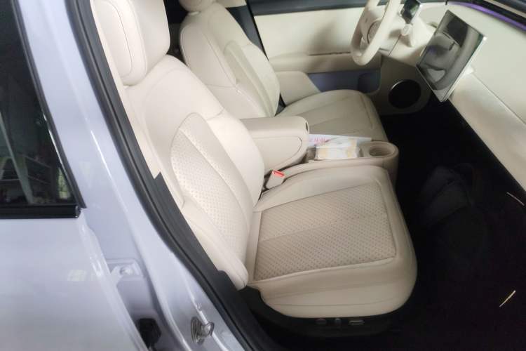 Used firefly firefly 2025 Illuminated Edition
