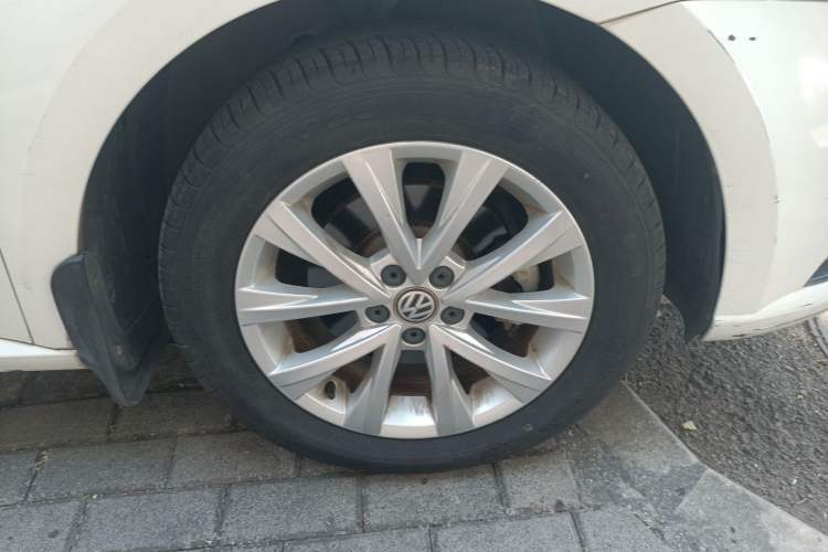 Used Volkswagen Lavida 2015 1.6L Automatic Comfort Edition