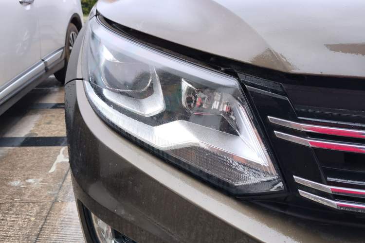 Used Volkswagen Tiguan 2015 1.8TSI Automatic Two-Wheel Drive Comfort Edition
