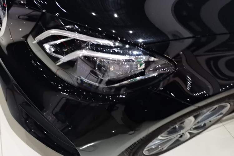 Used Mercedes-Benz E-Class 2020 Restyled E 300 L Sporty and Stylish Edition Left Front Headlight