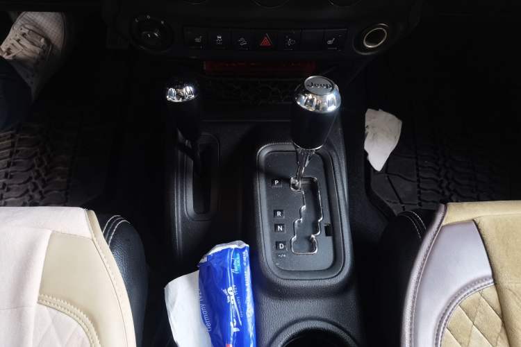 Used Jeep Wrangler 2012 3.6L Rubicon two-door model