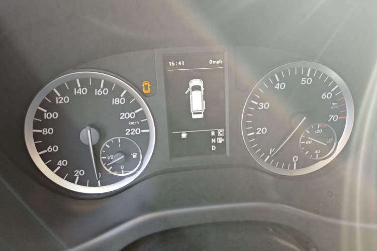 Used Mercedes-Benz Vito 2018 2.0T Business Version China V Emission Standard