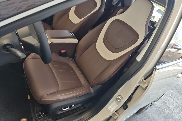 Used Wuling Bingo 2023 410 km Lingxi Deluxe Edition
