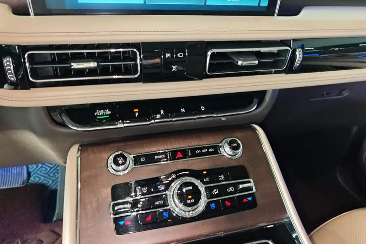 Used Lincoln Aviator 2020 3.0T V6 Four-Wheel Drive Premium Edition