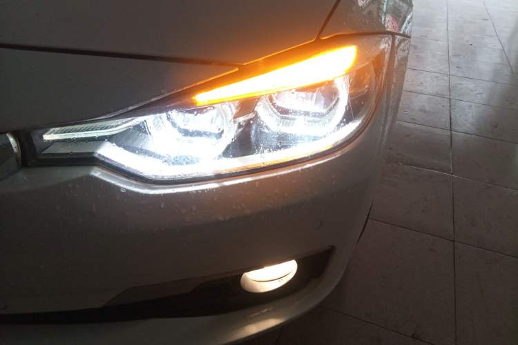 Used BMW 3 Series 2018 320Li Fashion Model
