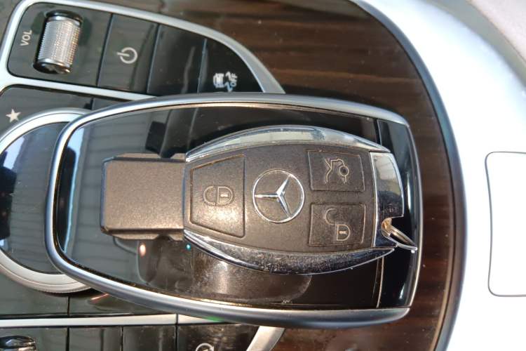 Used Mercedes-Benz GLC 2017 GLC 260 4MATIC Dynamic Edition