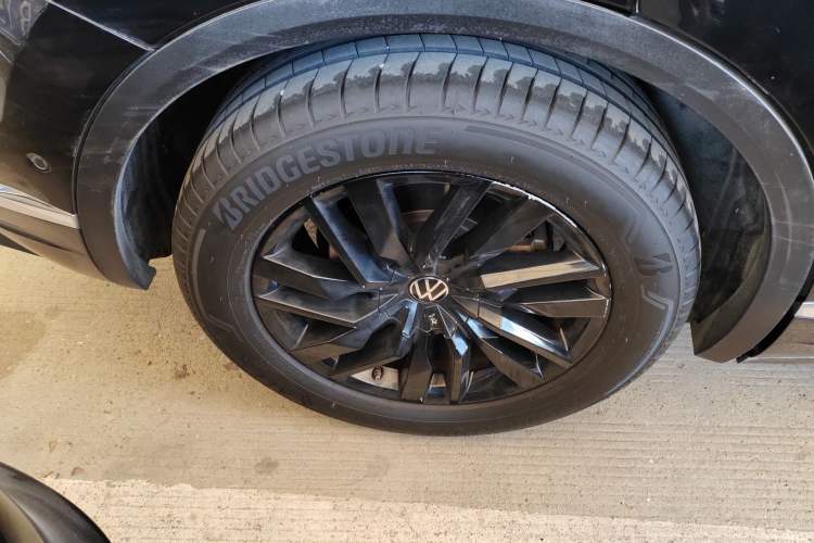 Used Volkswagen Touareg 2020 2.0 TSI RuiShang Edition China VI Standard
