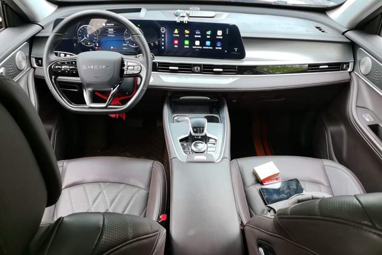 Used Chery Tiggo 8 PRO 2022 290T Two-Wheel Drive Haohan Edition 5 Seats Center Console