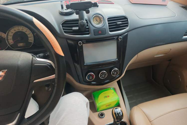 Used Wuling Hongguang 2014 1.5L S Comfort Model
