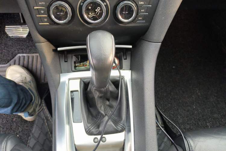 Used DS 6 2016 1.6T Luxury Edition THP160
