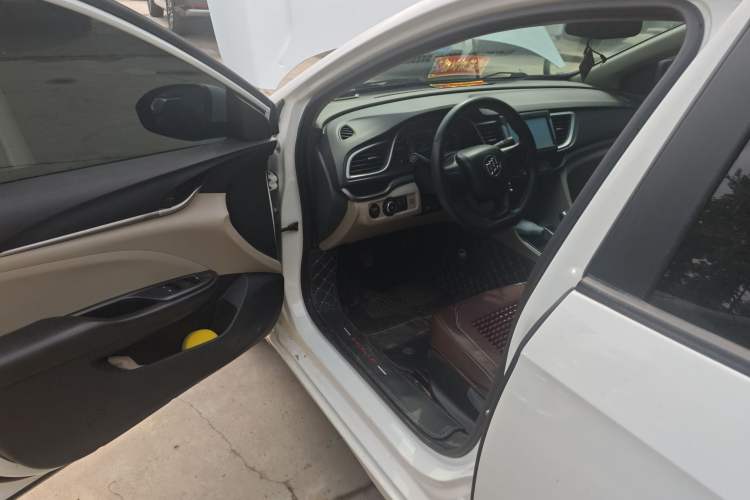 Used Buick GT 2015 15N Manual Entry-Level Trim