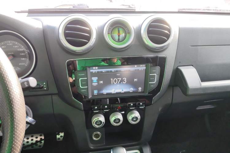 Used BAIC Off-Road BJ40 2017 40L 2.3T Automatic All-Wheel Drive Ring of the Tower Champion Edition
