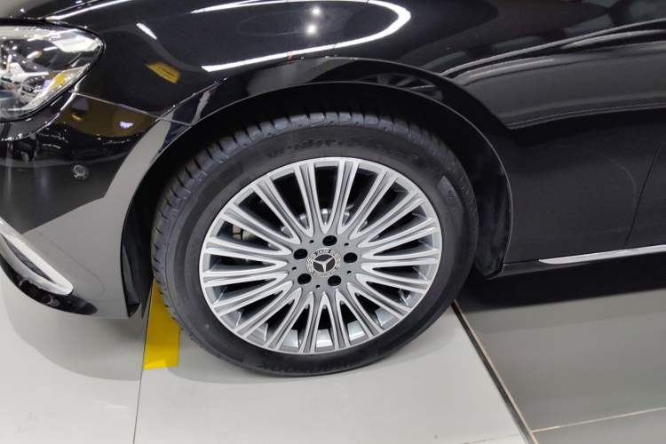 Used Mercedes-Benz E-Class 2023 Updated E 300 L Luxury Edition