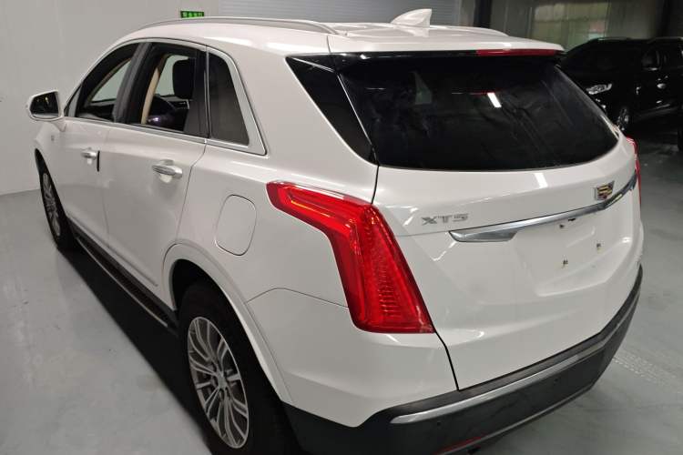 Used Cadillac XT5 2018 25T Luxury Model
