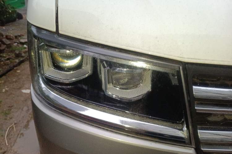 Used Jinbei New Hiace S 2021 1.5L Wealth Central Air-Conditioned Bus China VI Standard Model SWC15M