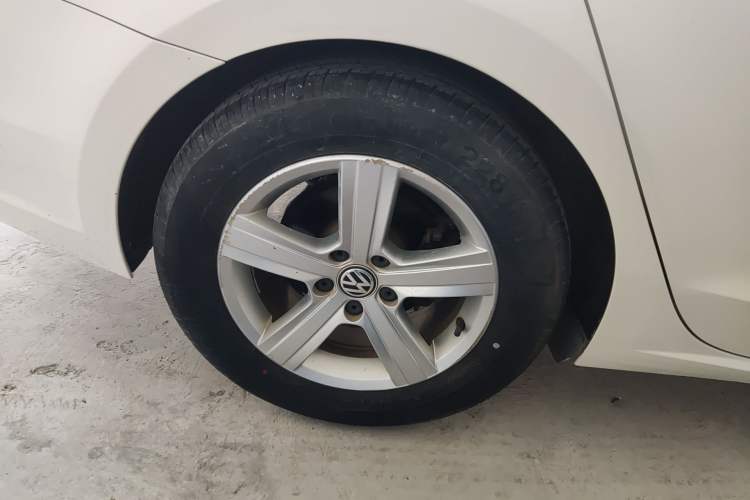 Used Volkswagen Lamando 2015 230TSI DSG Fashion Edition