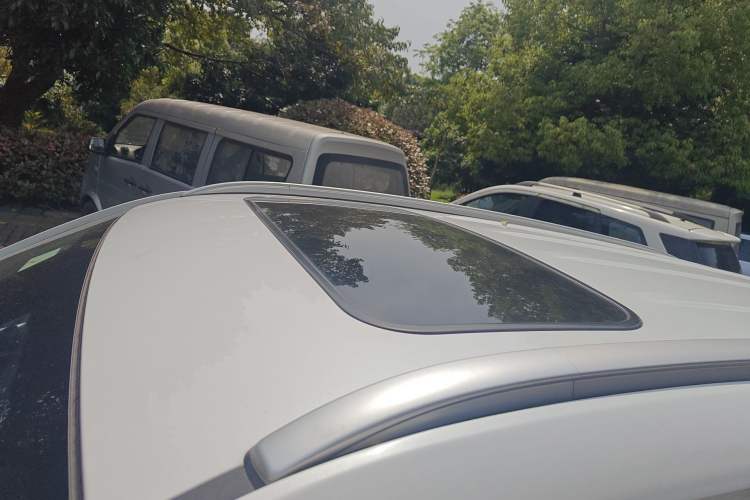 Used CHANGAN CS75 2017 Shangkui Edition 1.5T Automatic Fengyue Model Roof