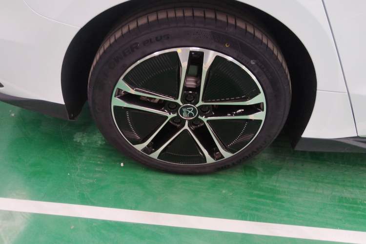 Used BYD Han 2023 EV Champion Edition 605KM Front-Drive Premium Model