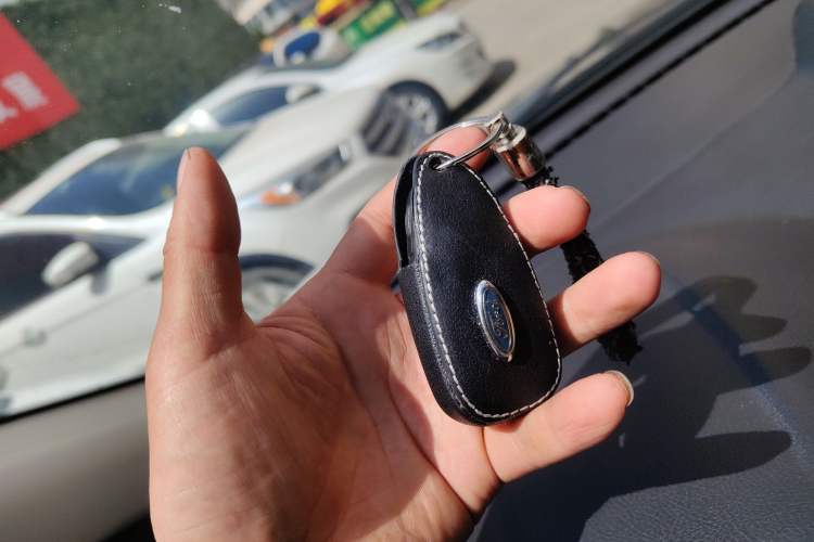 Used Ford Kuga 2015 2.0L GTDi Four-Wheel Drive Elite Model
