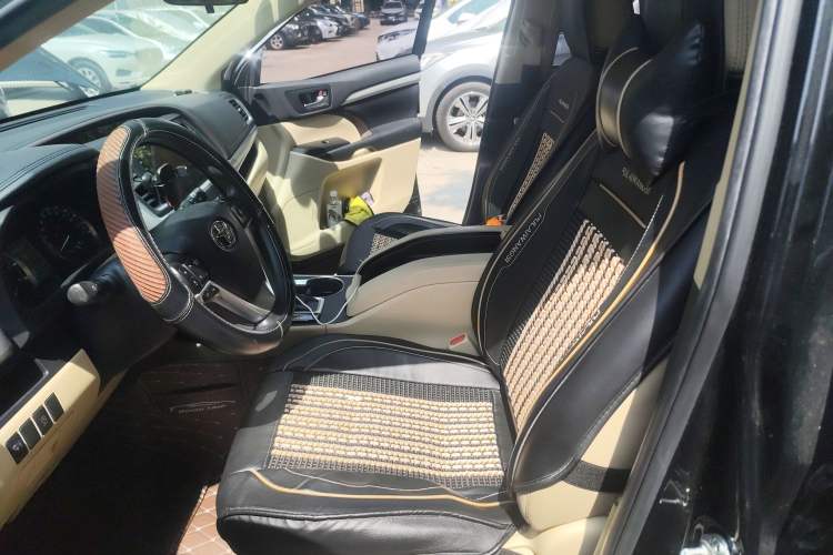 Used Toyota Highlander 2018 2.0T Four-Wheel Drive Elite Edition 7 Seats China VI Standard
