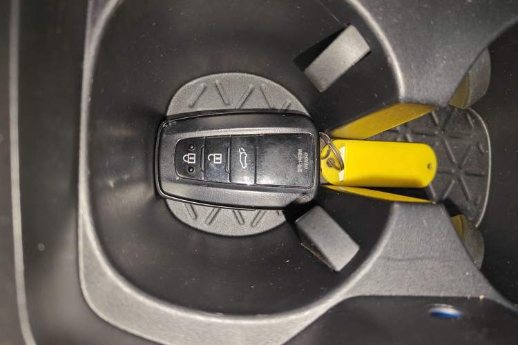 Used Toyota Wildlander 2023 Dual-Motor 2.5L E-CVT Four-Wheel Drive Prestige Edition Interior 1