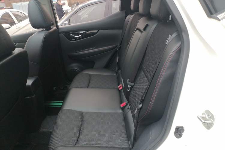 Used Nissan Qashqai 2016 2.0L CVT Luxury Edition Left Rear Seat