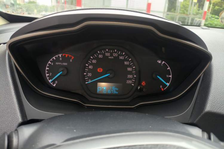 Used Ford Escort 2015 1.5L Automatic Comfort Edition Instrument Cluster