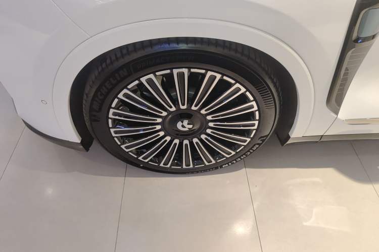 Used Nio ES8 2026 Model 6-seat Executive Luxury Edition Left Front Wheel Hub