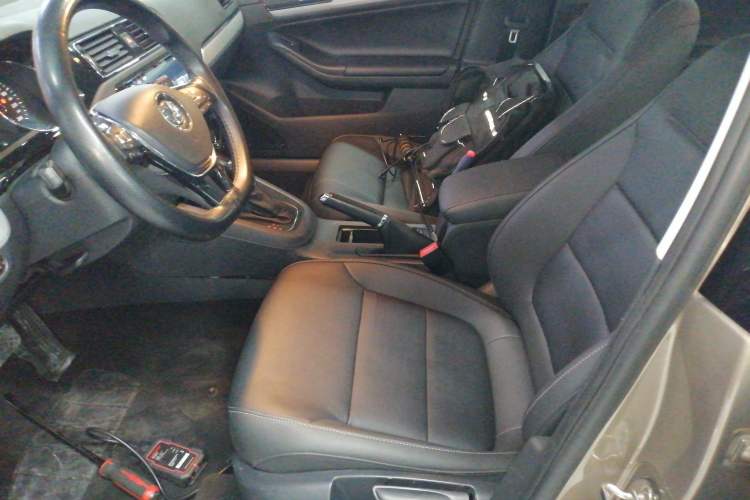 Used Volkswagen Sagitar 2017 230TSI Automatic Comfort Version
